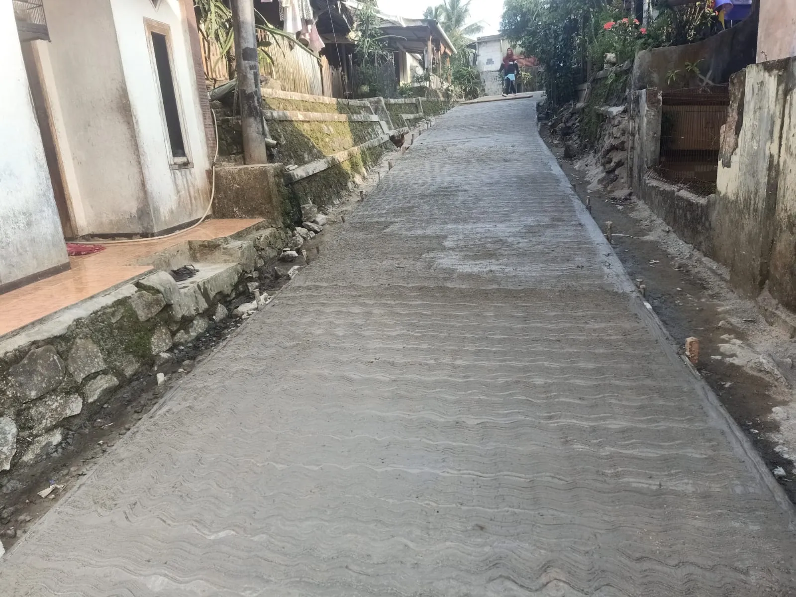 Pemdes Ciburial Realisasikan Dana Desa Tahap 2 Tahun 2024 Rabat Beton