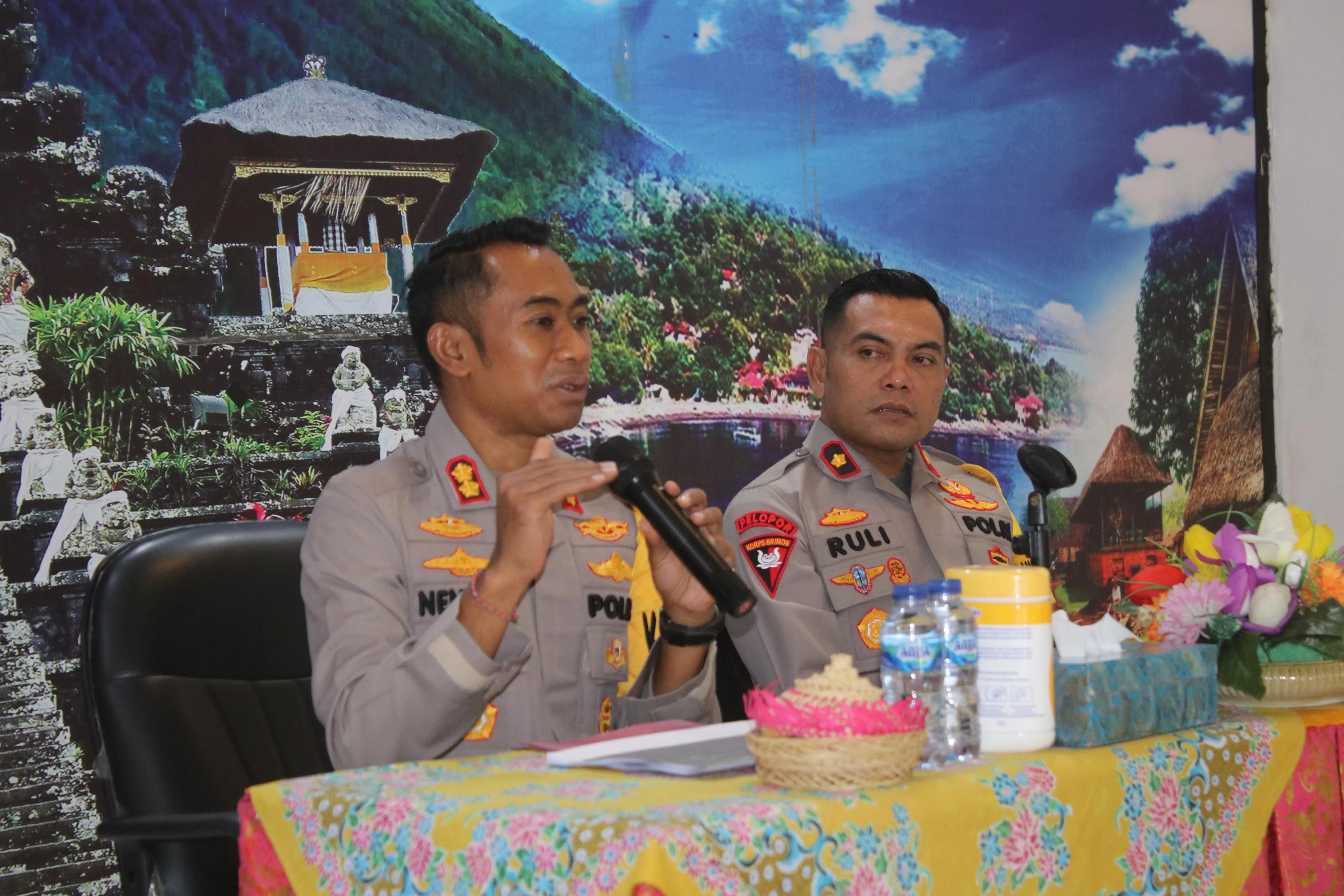 Kapolres Karangasem Beri Paparan Persiapan Pilkada Serentak 2024 Dalam Forum Belajar Bersama