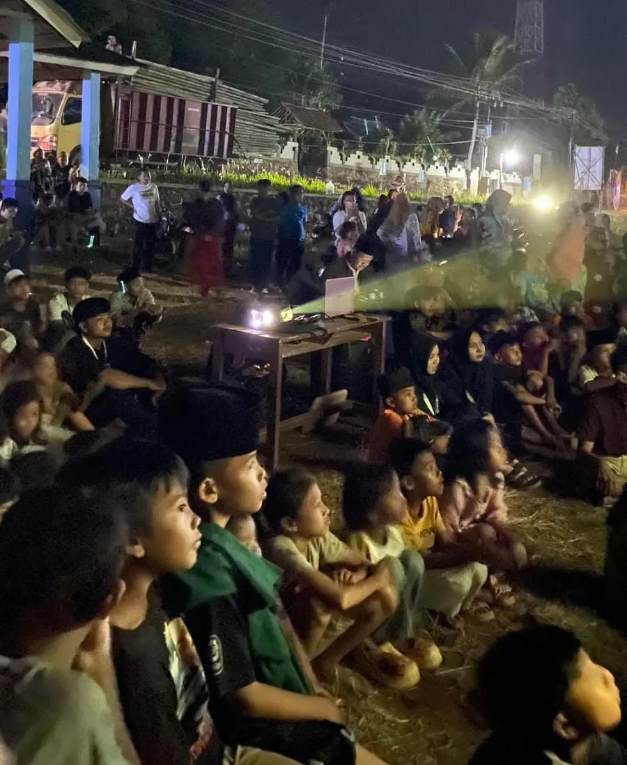 Menumbuhkan Jiwa Kebangsaan, KKN 44 Menggelar Nobar piala AFF U-19 2024