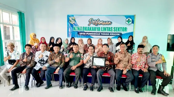 Kepala Desa Trebungan Apresiasi Kinerja Puskesmas Taman Krocok Atas Diraihnya Juara 2 Penilaian Kinerja Tahun 2023