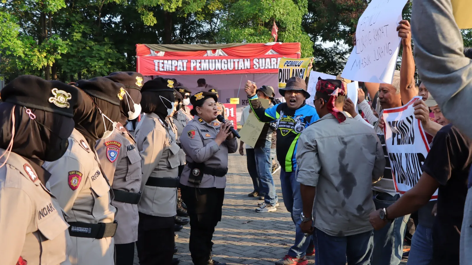 Gelar Simulasi Sispam Kota, Polres Nganjuk Tunjukkan Kesiapannya Dalam Netralisir Masalah Yang Timbul Dalam Tahapan Pilkada 2024