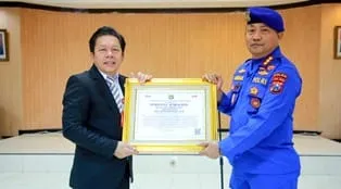 Ditpolairud Polda Jatim Raih Penghargaan "Presisi Award" dari Lemkapi