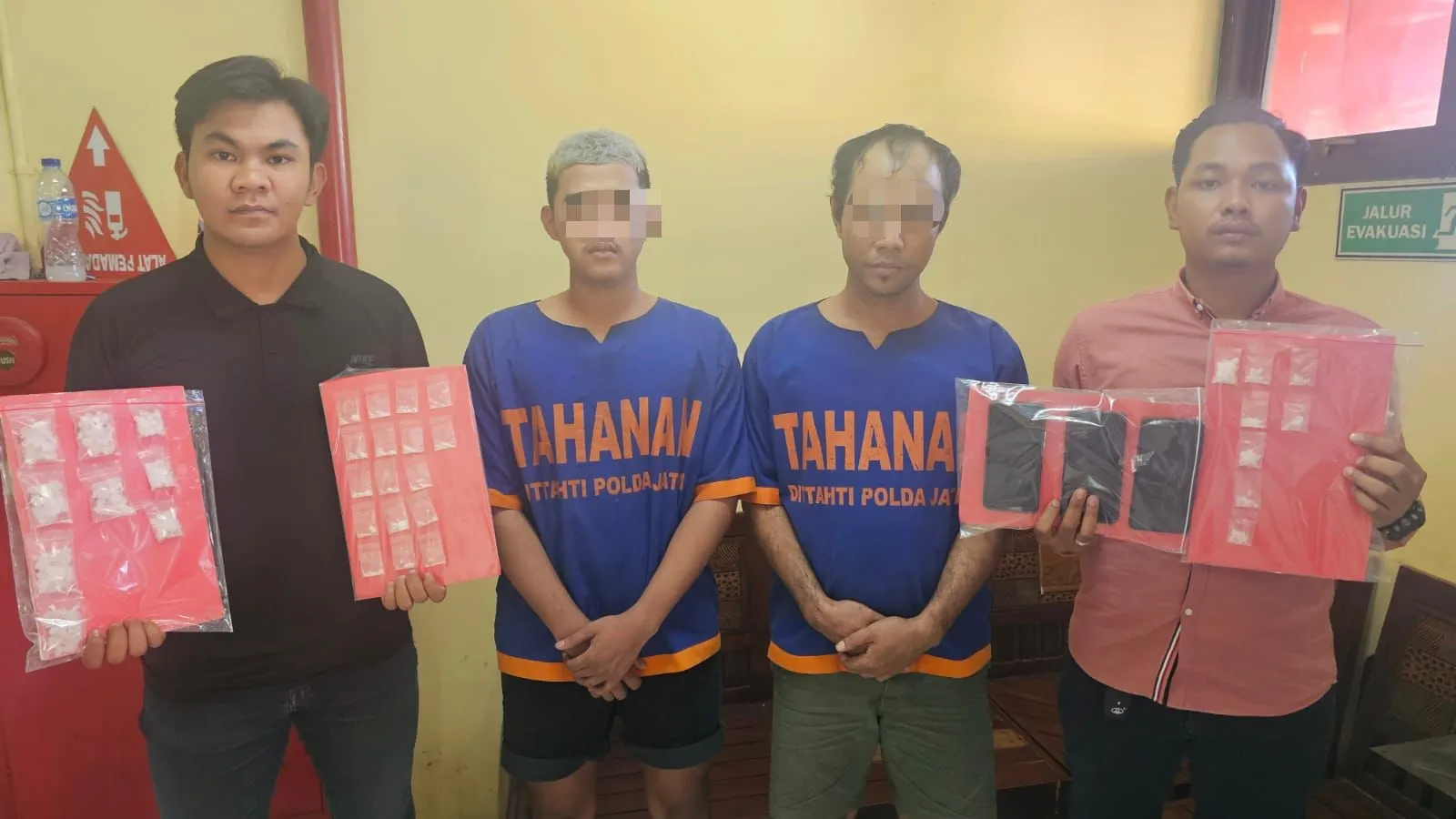 Polres Tanjung Perak Amankan Tiga Terduga Pengedar Sabu Kupang Krajan Surabaya