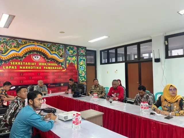 Lapas Narkotika Kelas IIA Pamekasan Kanwil Kemenkumham Jatim Ikuti Sosialisasi Evaluasi Wawancara Zona Integritas Menuju WBK 2024