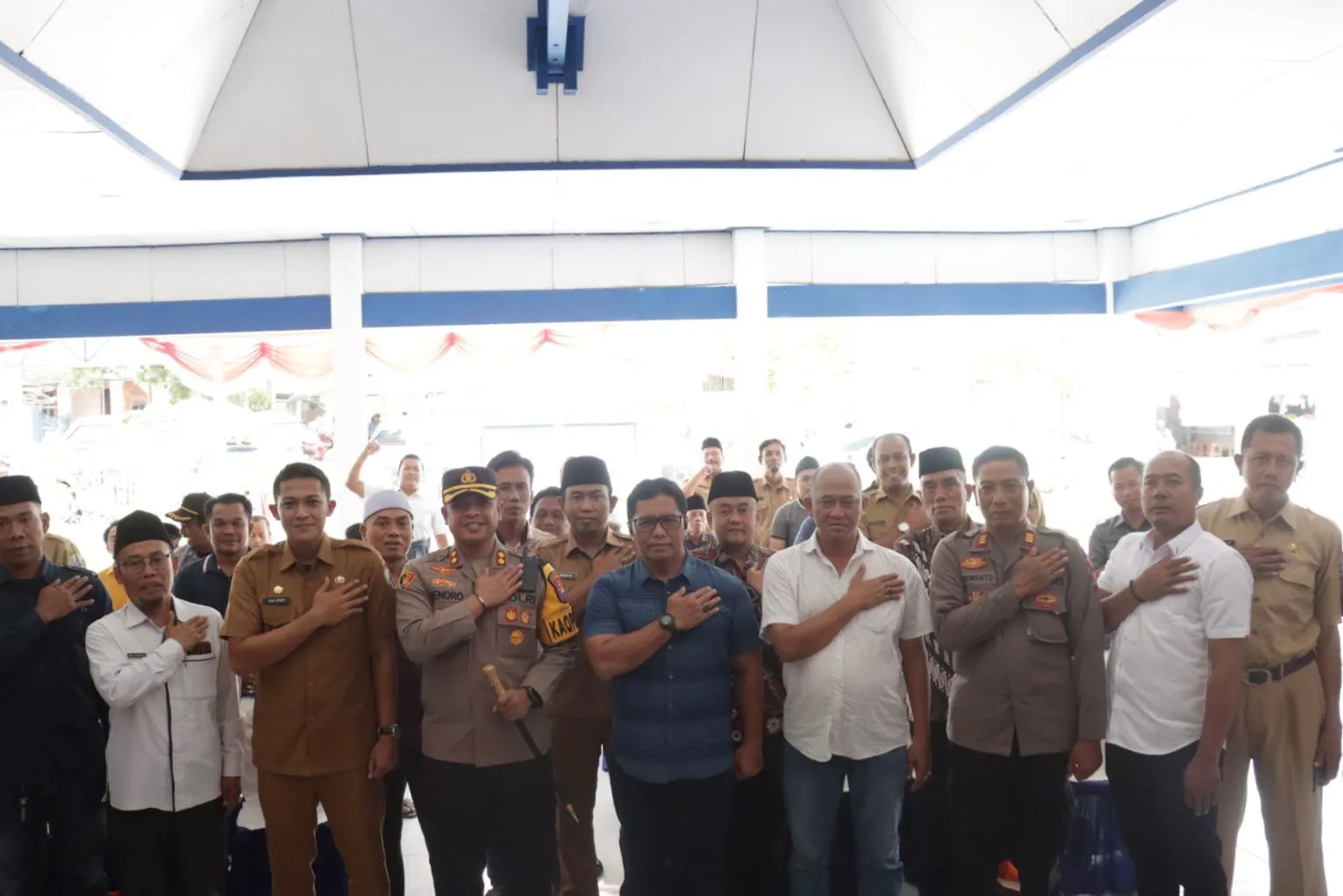 Kunjungan Kapolres Sampang ke Tokoh Masyarakat Robatal, Untuk Menciptakan Pilkada Aman Kondusif