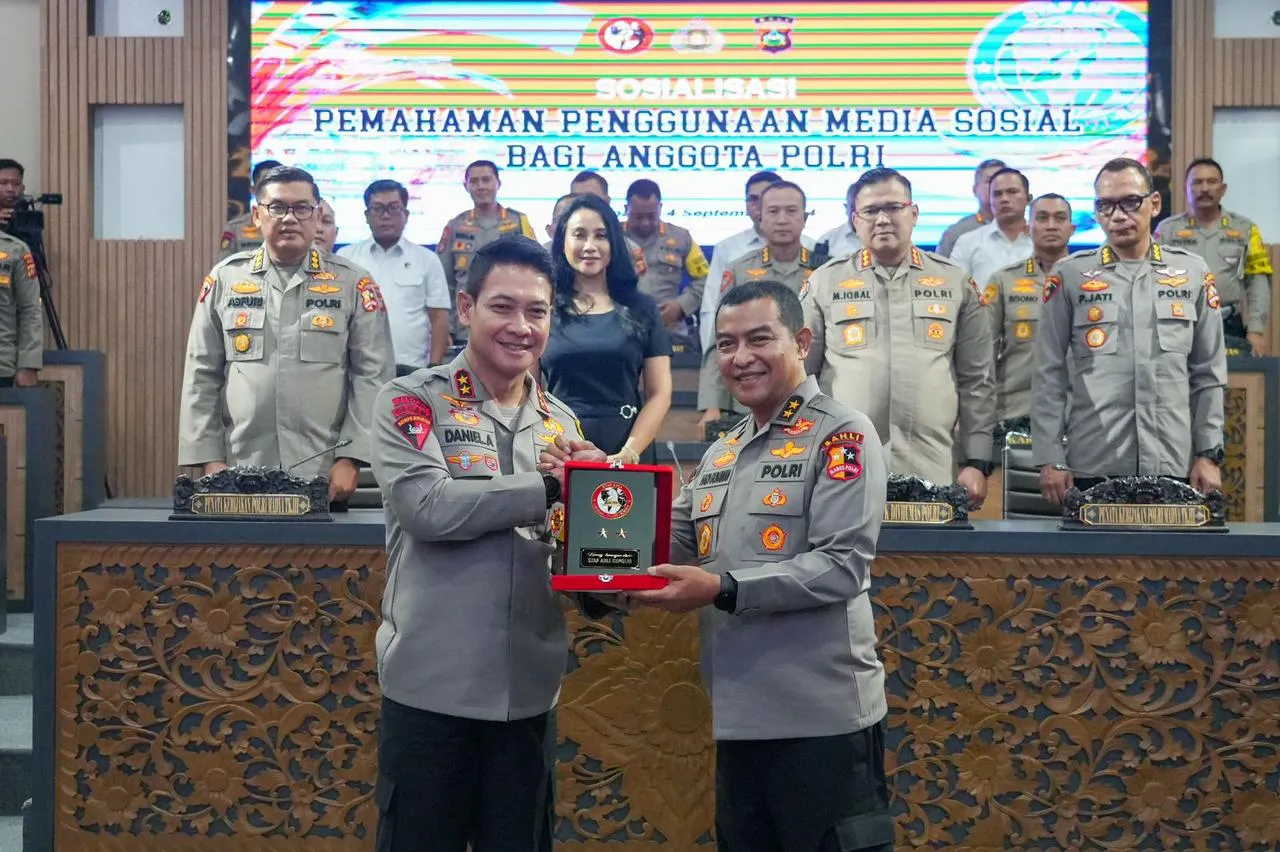 Penggunaan Media Sosial Oleh Polri di Era Digital, Korsahli Polri Berikan Sosialisasi Kepada Anggota Polda Bali