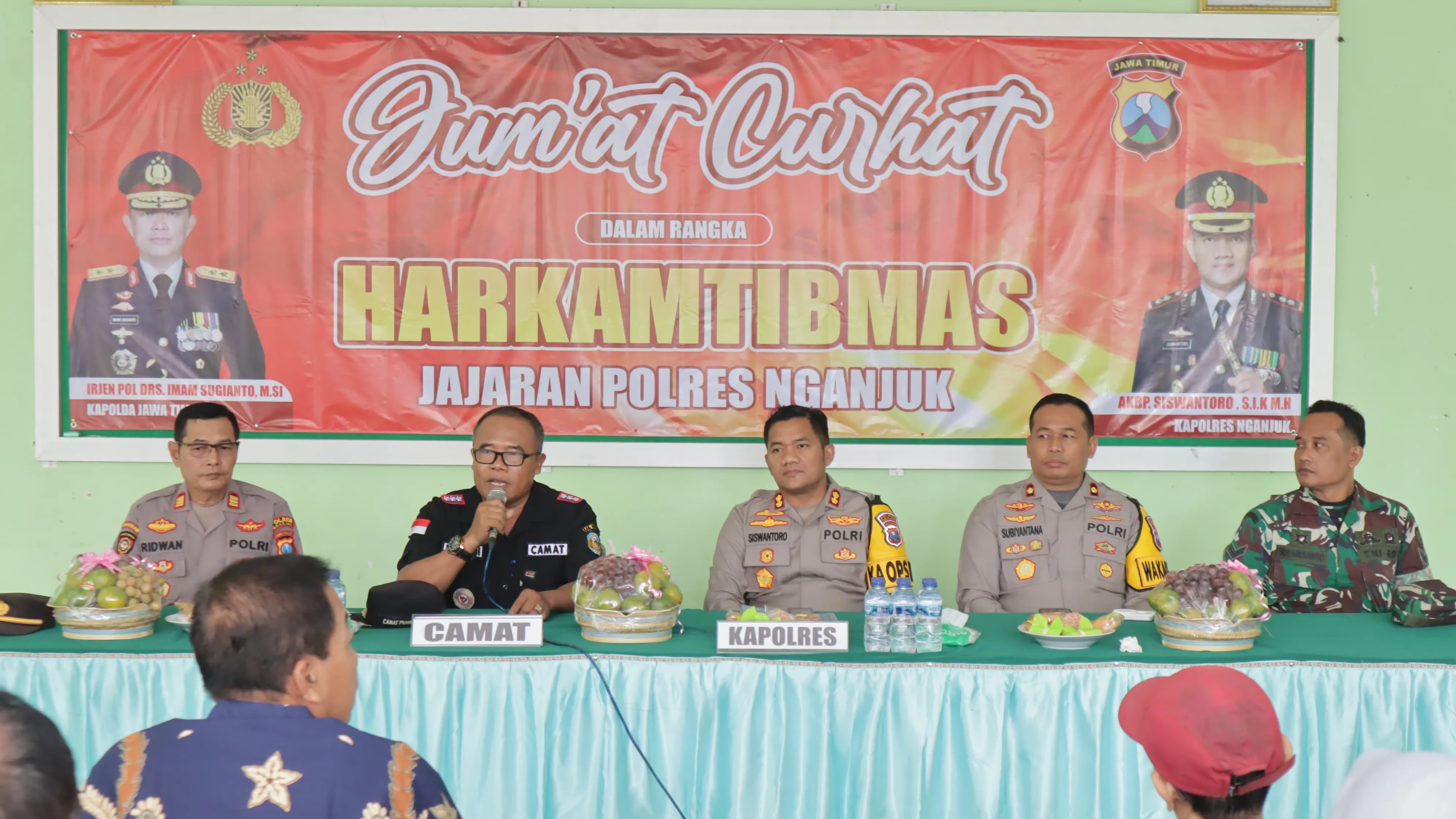Kapolres Nganjuk Gaungkan Program Nusantara Cooling System di Acara Jum’at Curhat