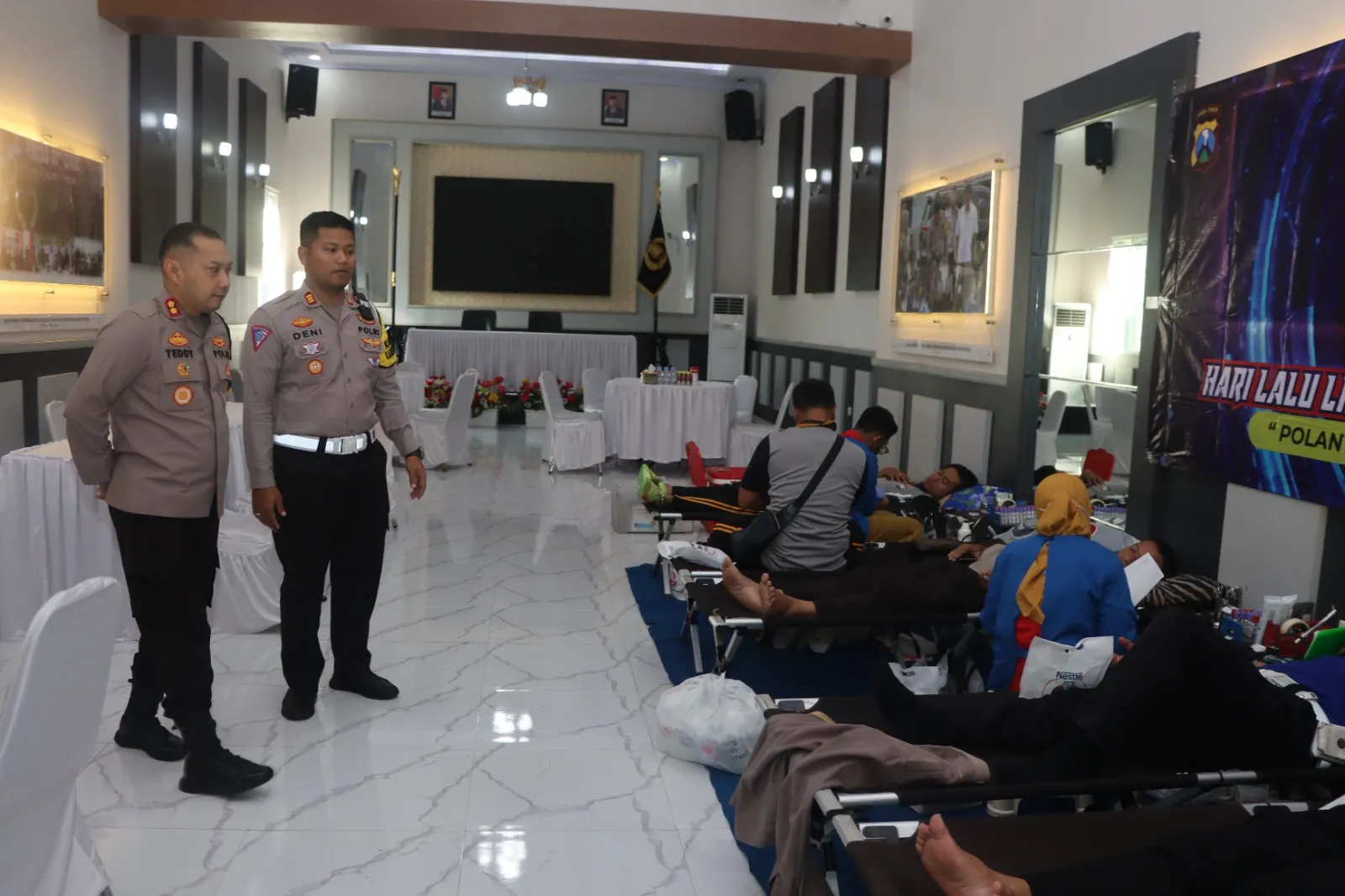 Peringati Hari Lalu Lintas Bhayangkara ke-69, Satlantas Polres Pasuruan Gelar Kegiatan Donor Darah
