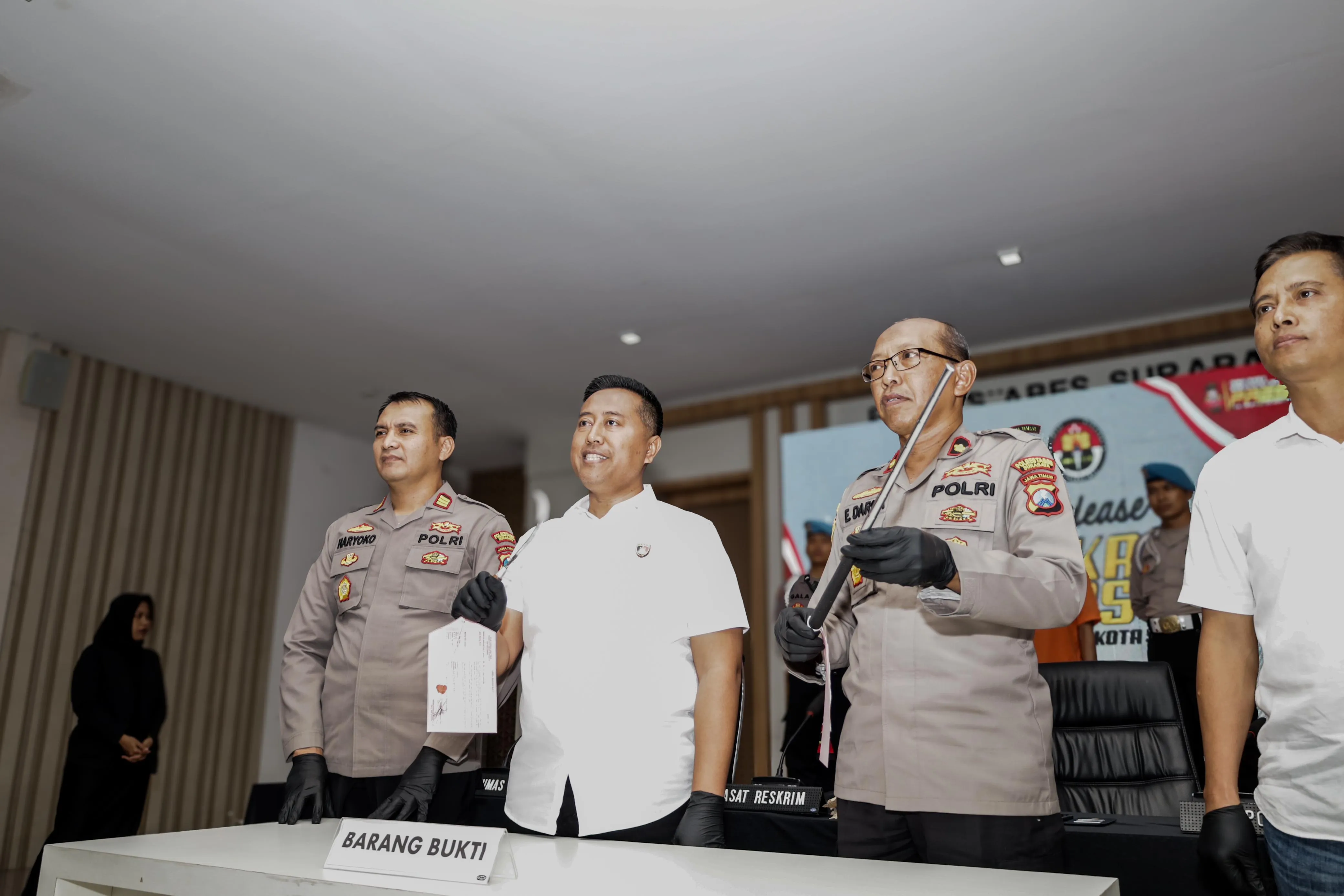 Respon Cepat Polisi Berhasil Tangkap 8 Tersangka Begal di Jalan Ngagel Surabaya