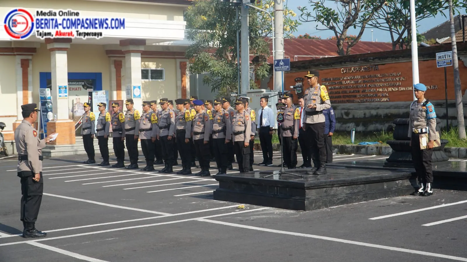 Kapolres Karangasem Pimpin Apel Jam Pimpinan Tekankan Kesiapan Jelang Pilkada 2024
