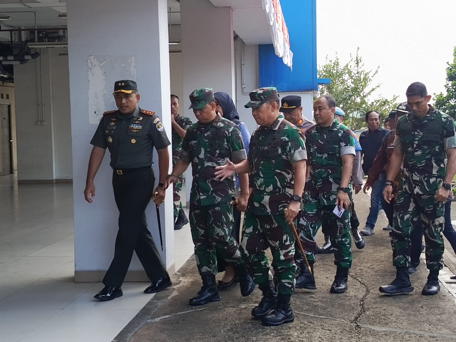 Pangdam Jaya Tinjau Marshalling Rusun Nagrak Cilincing Jakarta Utara