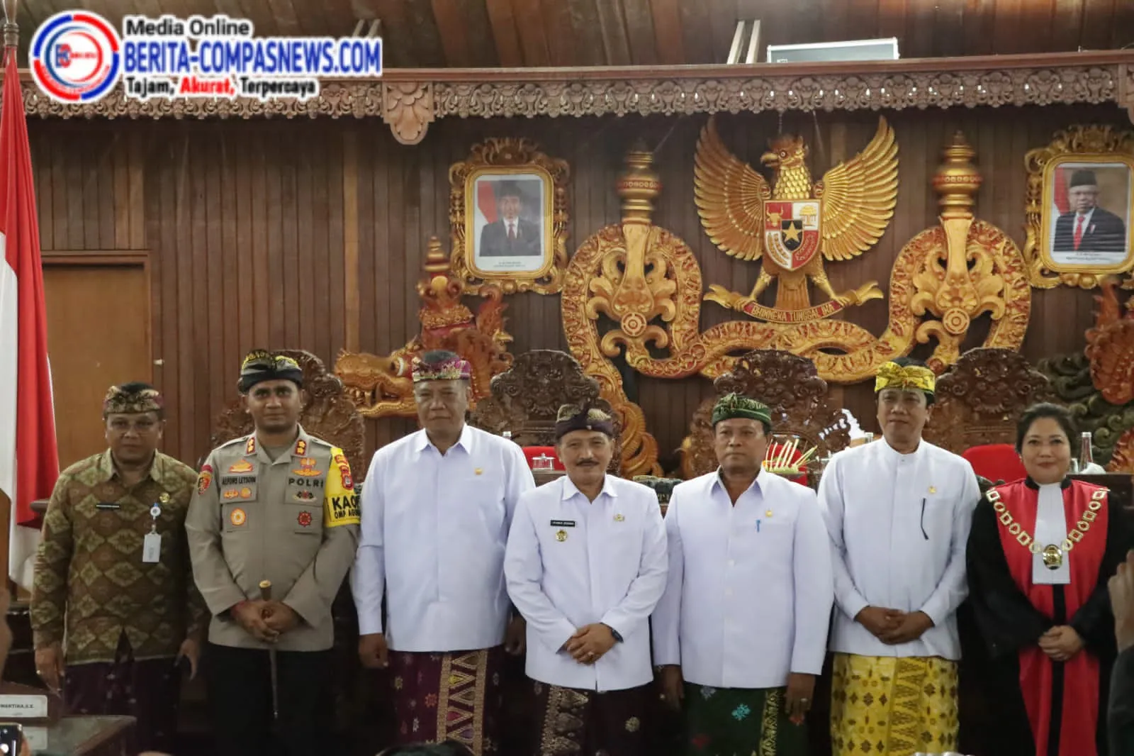 Kapolres Klungkung Hadiri Pelantikan Pimpinan DPRD Kabupaten Klungkung