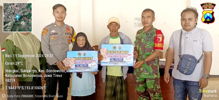 Pastikan Aman dan Tepat Sasaran, Babinsa Sukowiryo Koramil 0822/01 Kota Kawal Penyaluran BLT DD Tahap 2