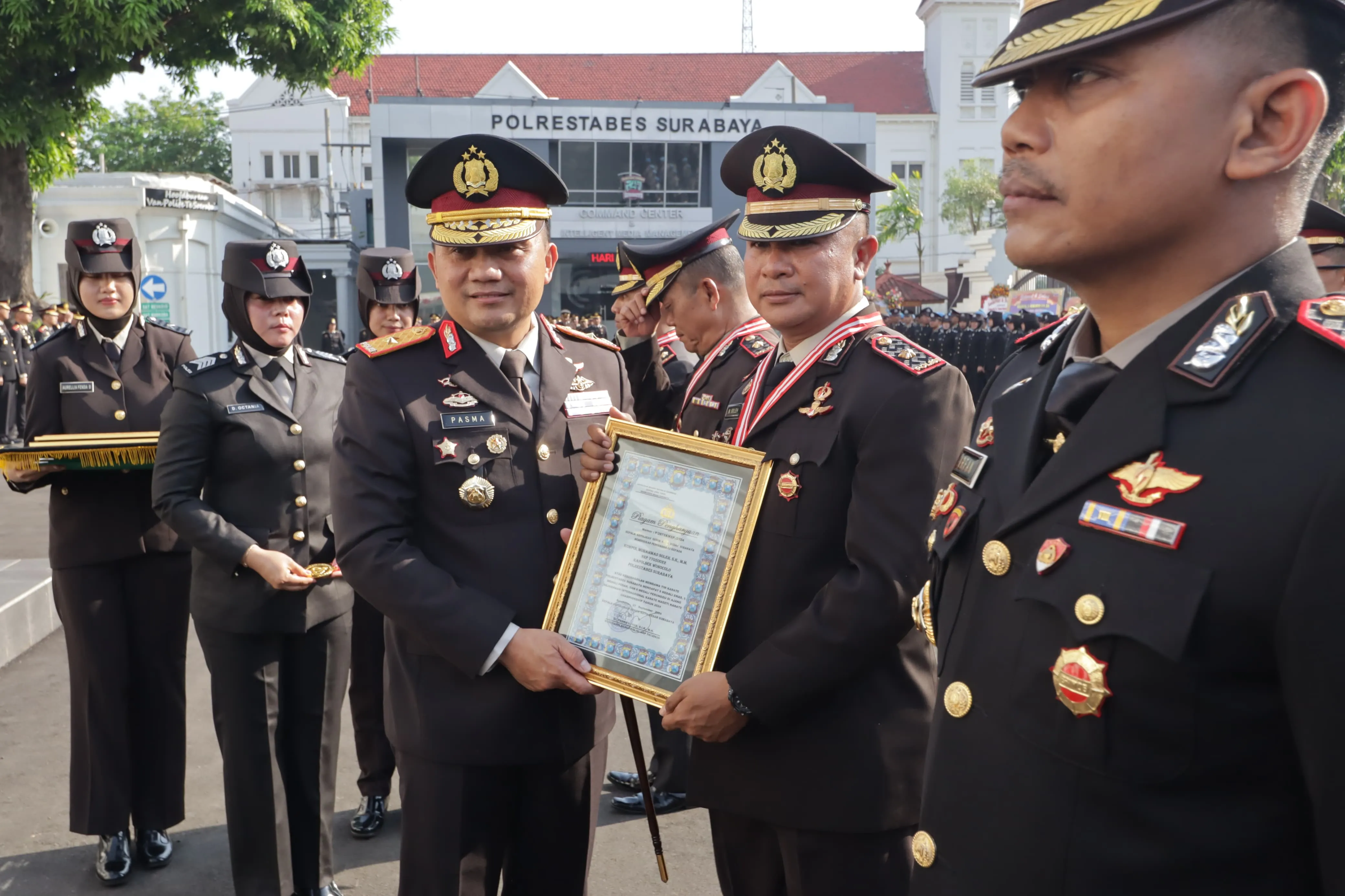 Upacara Hari Kesaktian Pancasila Tahun 2024, di Polrestabes Surabaya 