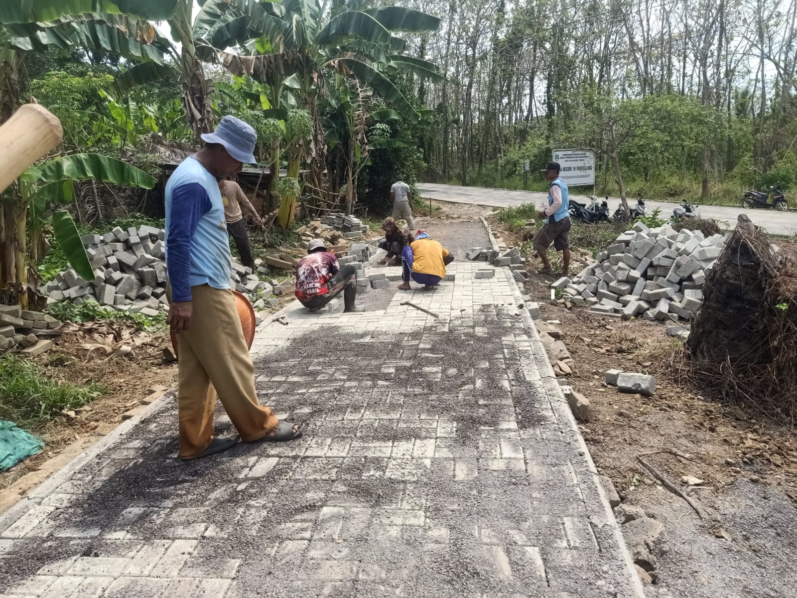 Proyek Tanpa Informasi di Kecamatan Cikeusik Menimbulkan Pertanyaan