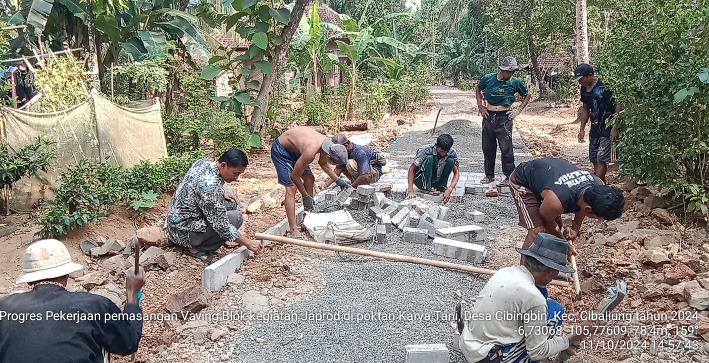 Pembangunan Jalan Produksi Kelompok Tani Karya Tani