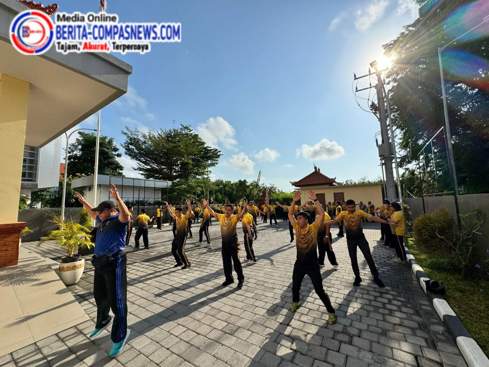 Polres Bandara Ngurah Rai Giat Olah Raga Jalan Santai