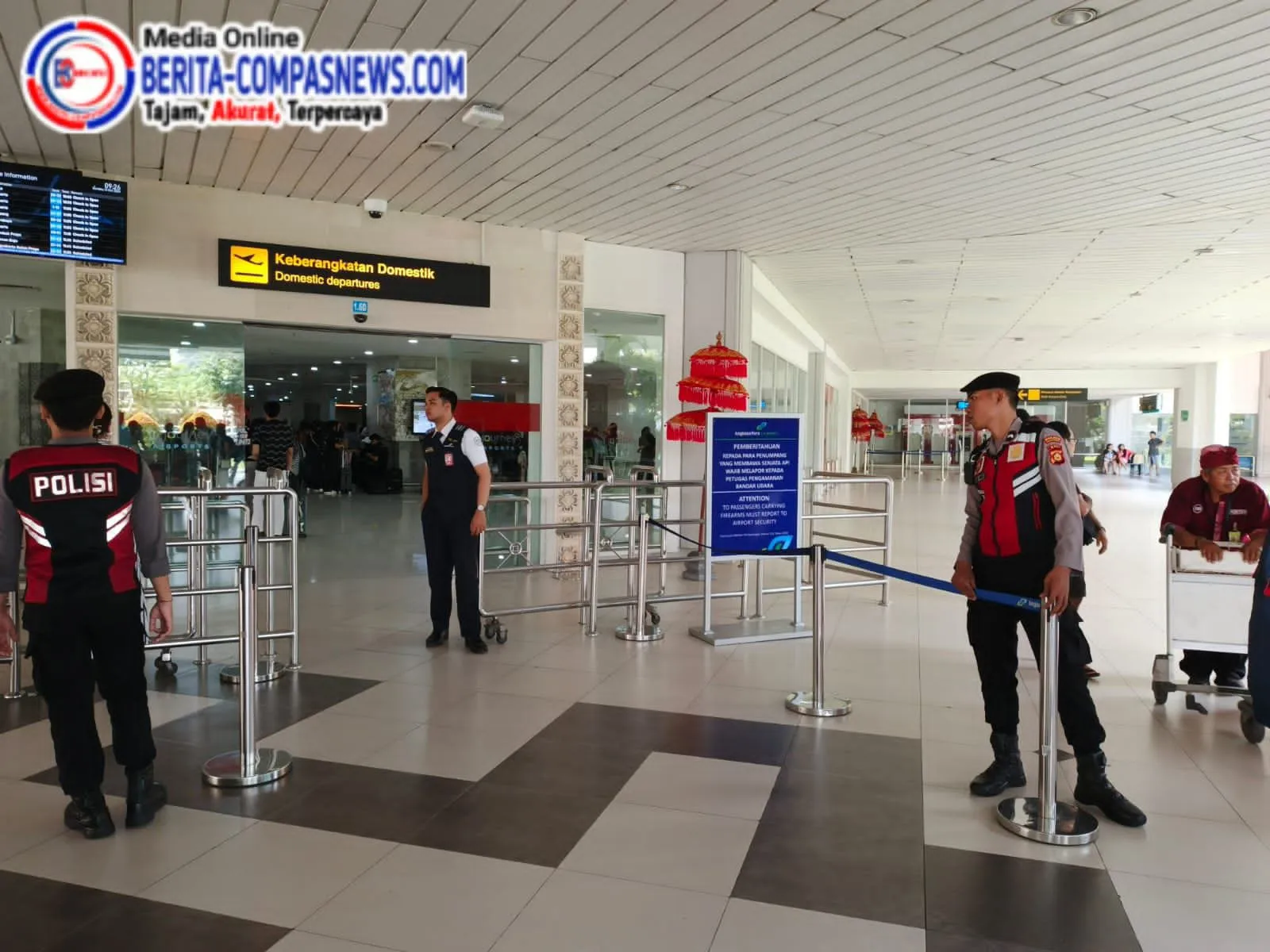 Polres Bandara Ngurah Rai Gelar Giat Rutin Yang Ditingkatkan di Terminal Domestik
