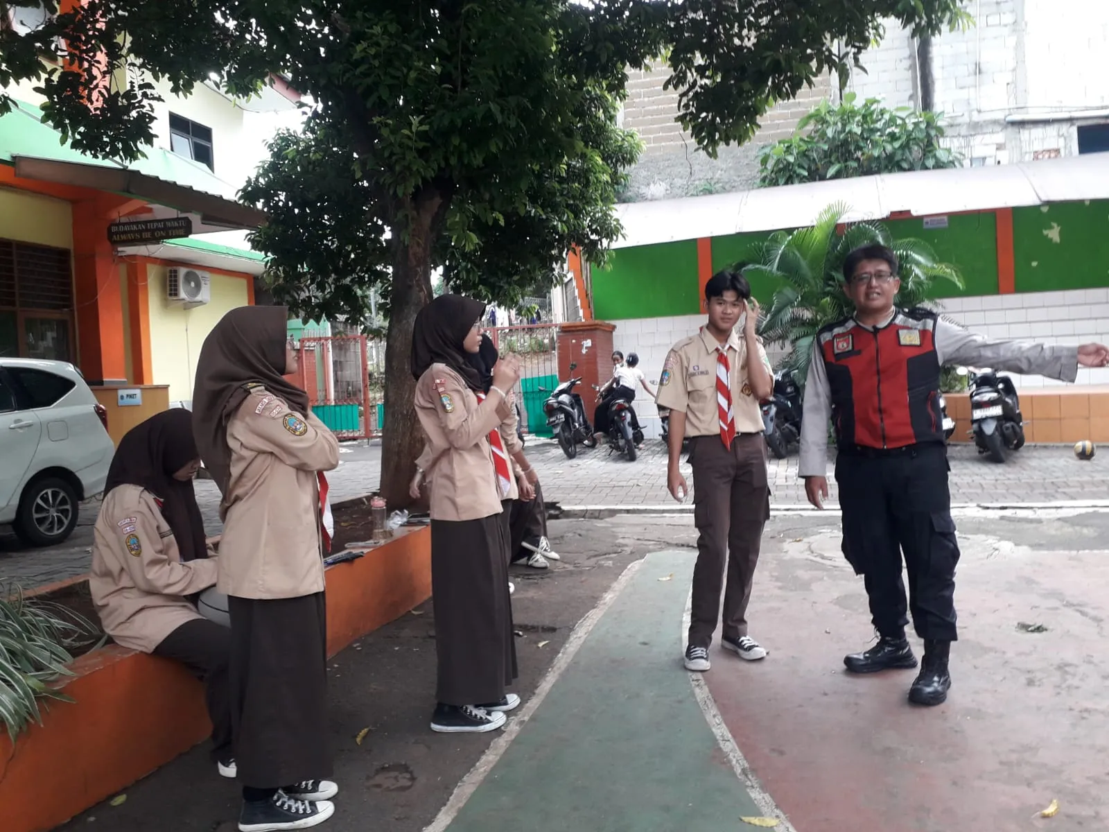 Cegah Tawuran Pelajar, Polsek Pasar Rebo Gelar Mitigasi di SMA Negeri 22