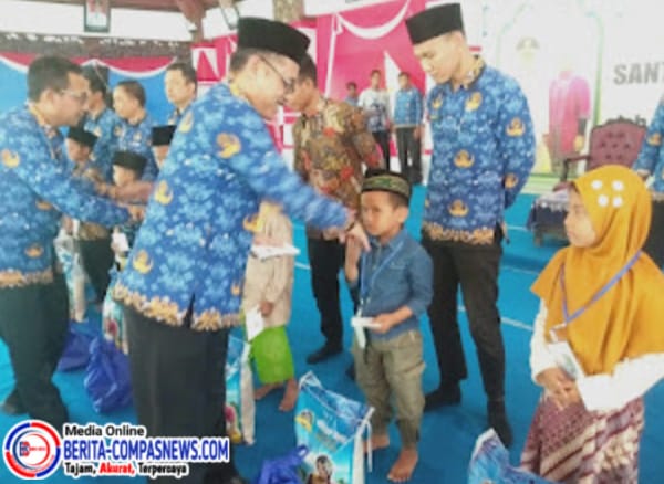 Pemkab Sampang Salurkan Santunan Anak Yatim, Tersebar di 14 kecamatan
