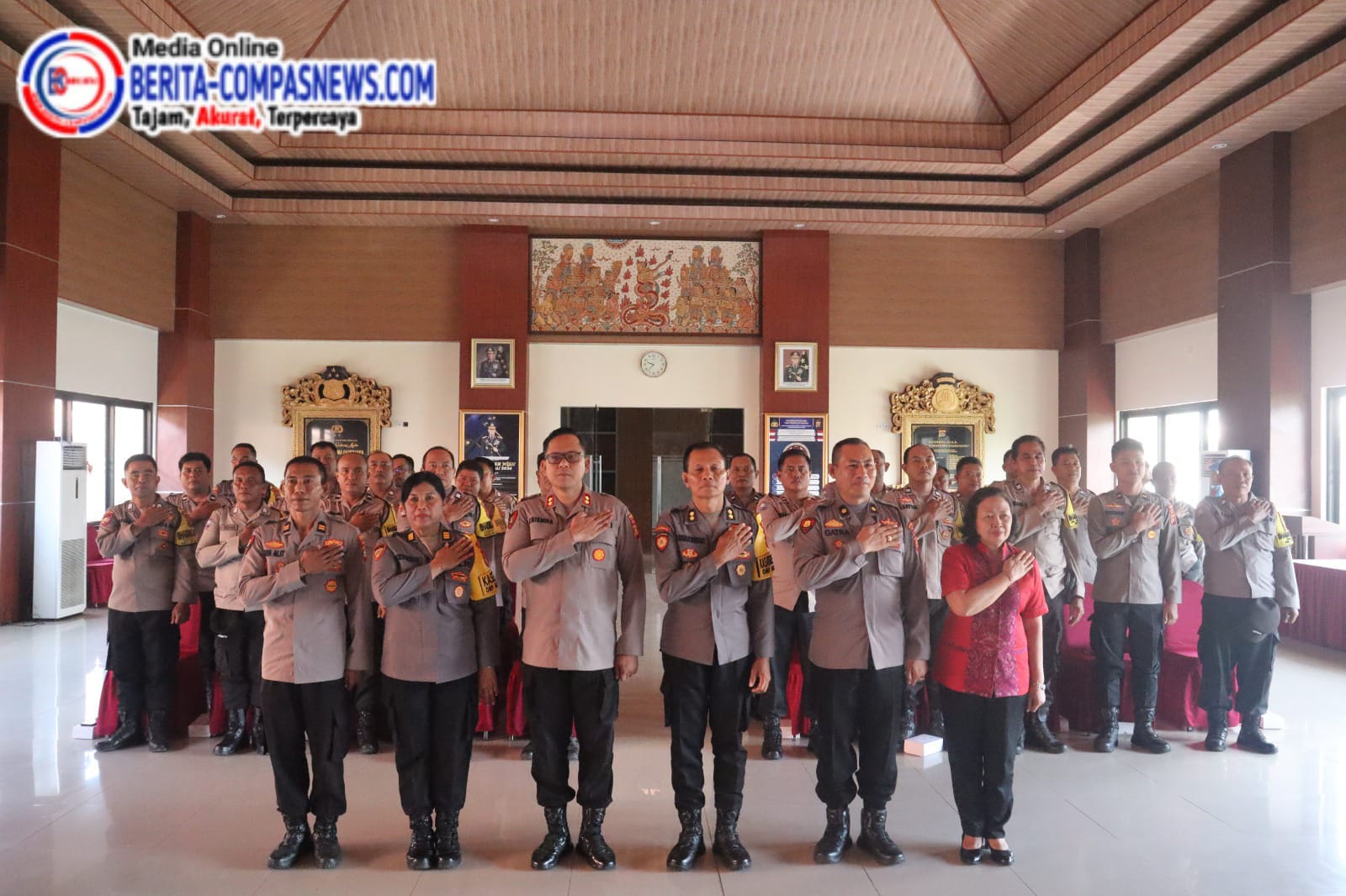 Bidkum Polda Bali Sosialisasi Hukum di Polres Klungkung Tentang Netralitas Polri