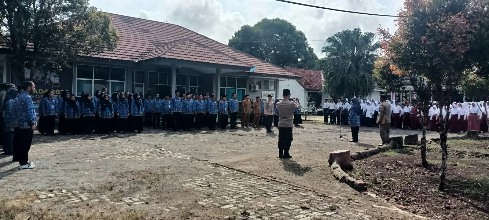 Upacara Peringati Hari Pahlawan Nasional di Kecamatan Cimanggu