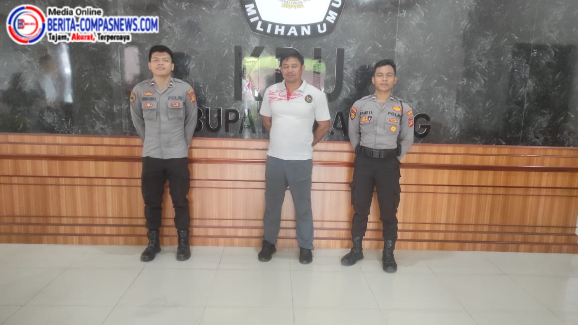 Cegah Gangguan Kamtibmas Polresta Denpasar Pengamanan di Kantor KPU dan Bawaslu Kabupaten Badung