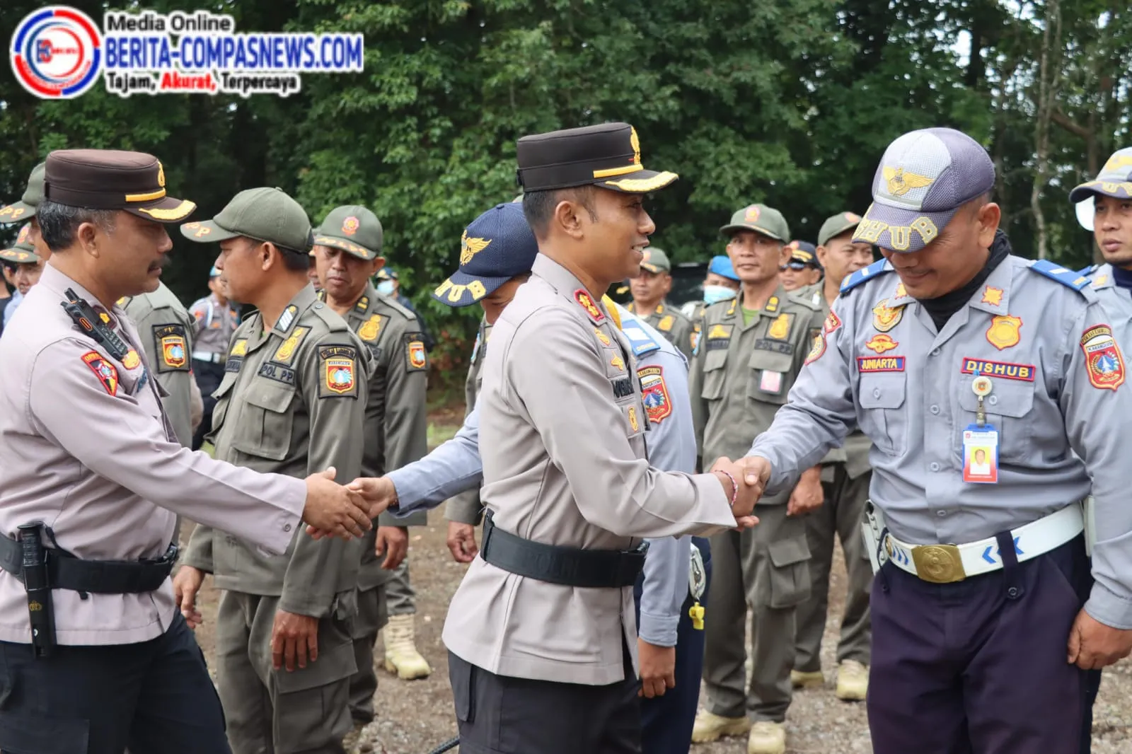 Kapolres Karangasem Pimpin Apel Kesiapan Pengamanan Upacara Tawur Tabuh Gentuh Pura Pasar Agung Besakih