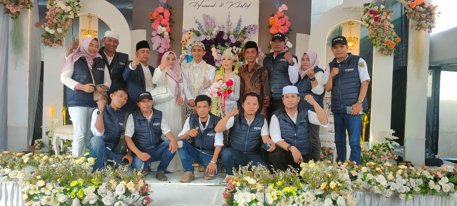 Direktur Utama Media Berita-compasnews.com, Gelar Resepsi Pernikahan Putri Kedua Berlangsung Meriah