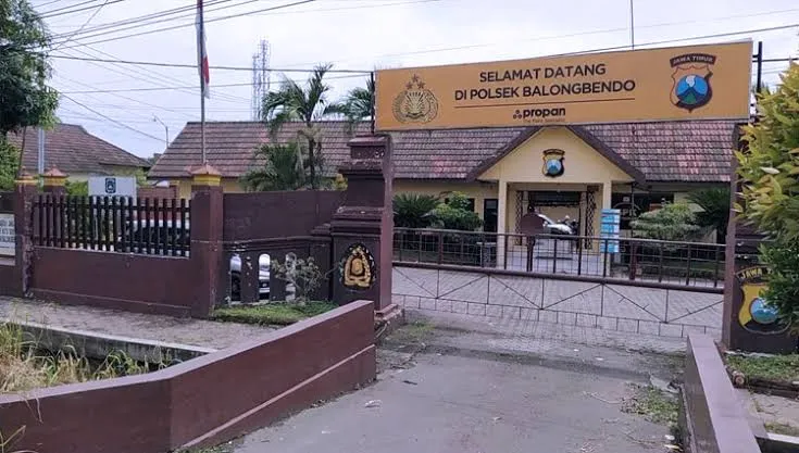 Ngak Bahaya Ta!!!. Selang Satu Hari Ditangkap Tersangka Judi Online, Dilepas Oleh Polsek Balongbendo