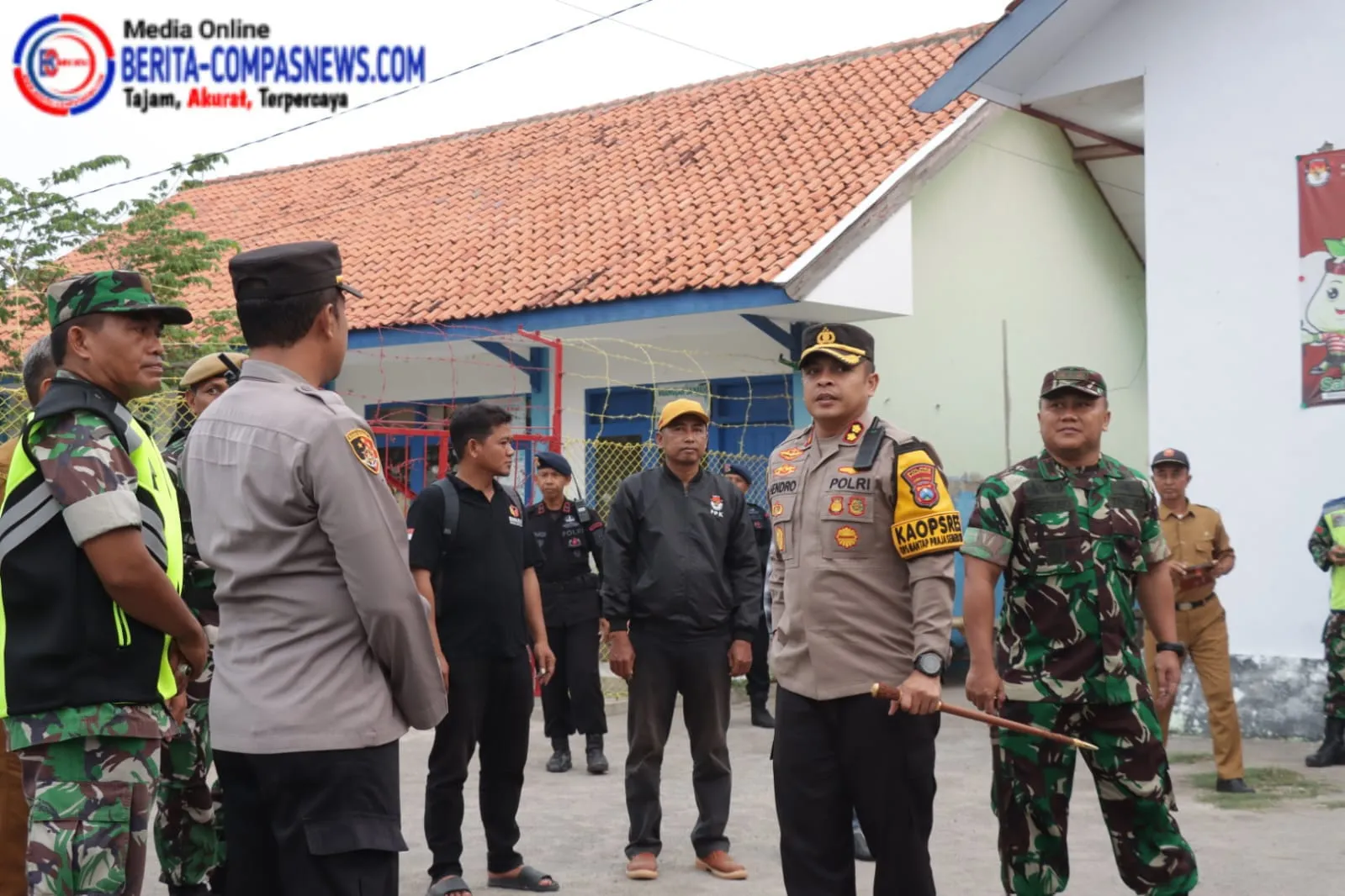 Kapolres Sampang dan Dandim 0828/Sampang Laksanakan Patroli Kamtibmas, Jelang H- 2 Pilkada Serentak