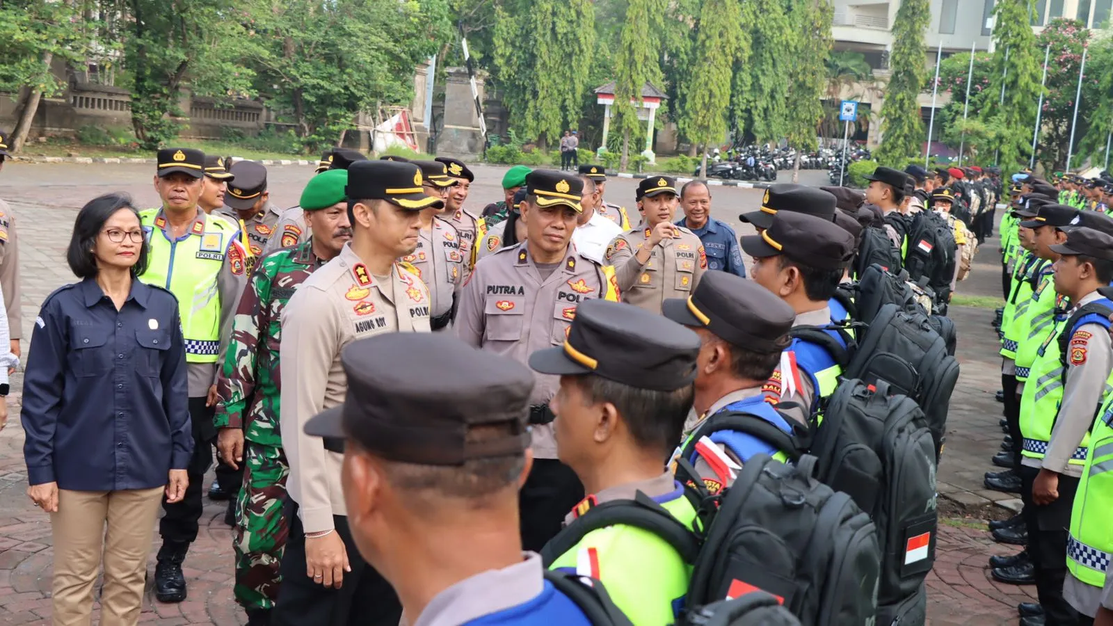 Polresta Denpasar Laksanakan Pergeseran Pasukan Pengamanan Pemungutan Suara Pilkada Serentak