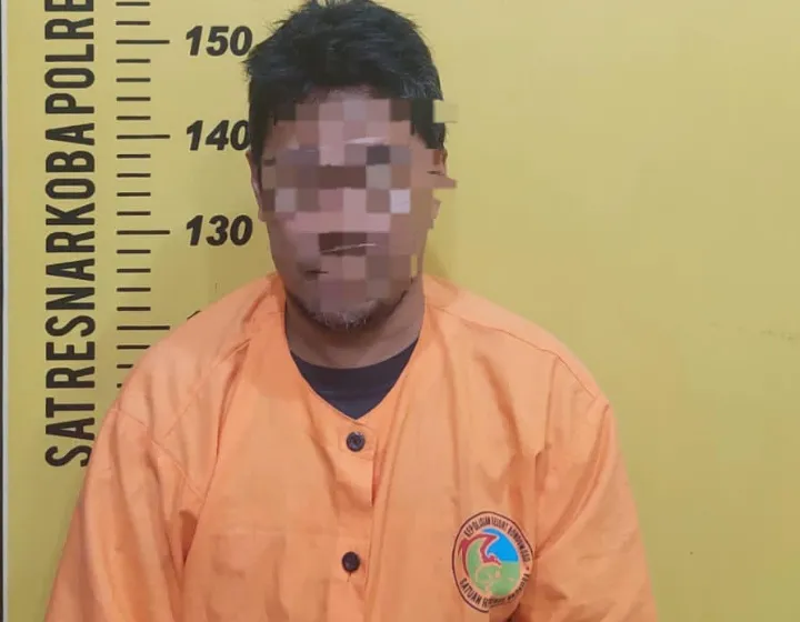 Sikapi Program 100 Hari Presiden RI, Polres Bondowoso Meringkus Tiga Pria yang Lagi Asik Nyabu