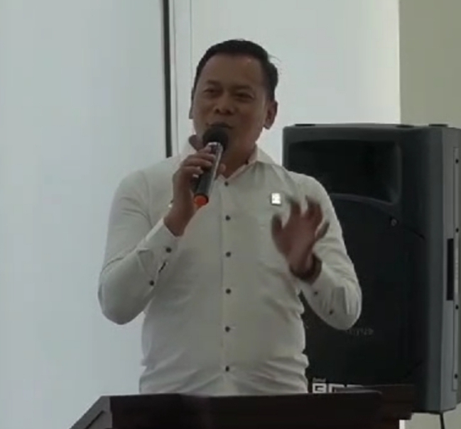 Kanwil Kemenkumham Hadiri dan Berikan Sambutan pada Acara FW&amp;LSM Kalbar Indonesia di PLBN Entikong