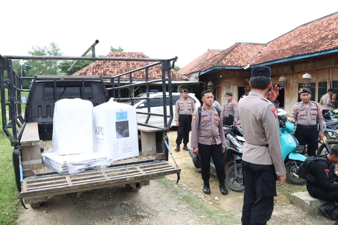 Polres Bangkalan Amankan Pemungutan Suara Ulang Pilkada di Desa Tlagah, Galis