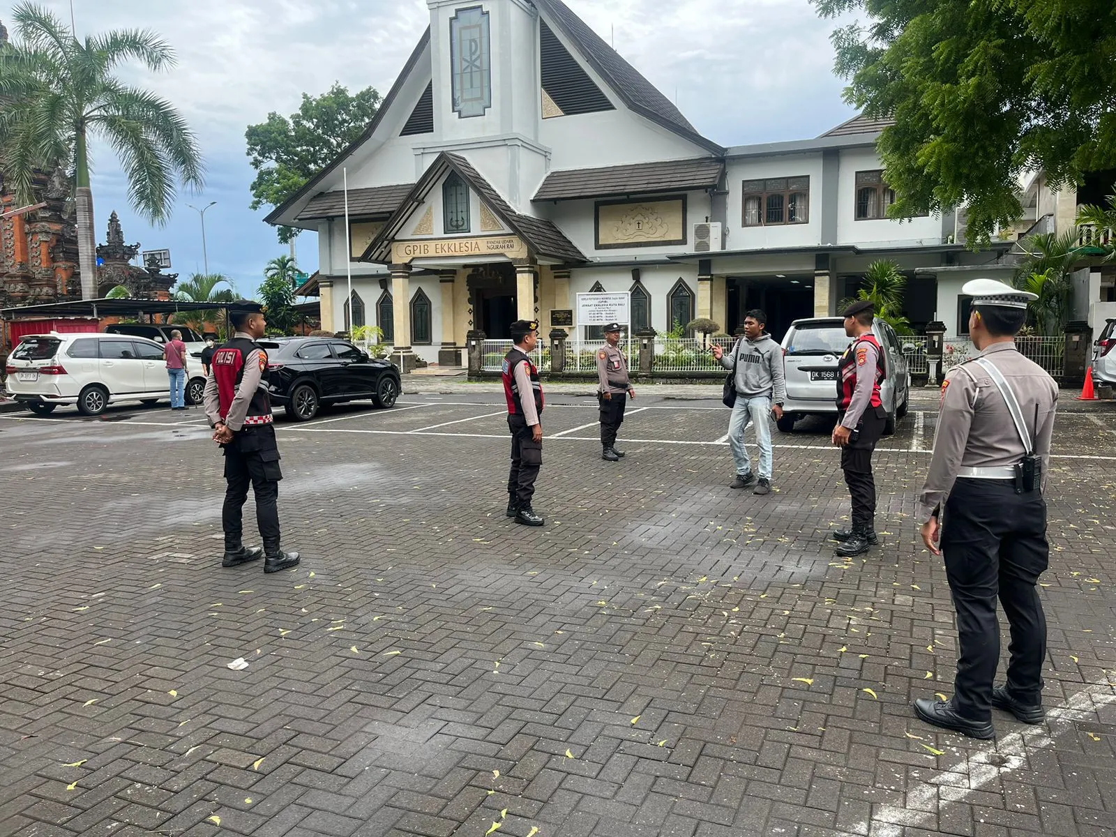 Polres Bandara Ngurah Rai Siapkan Pengamanan Giat Ibadah di Gereja Ekklesia