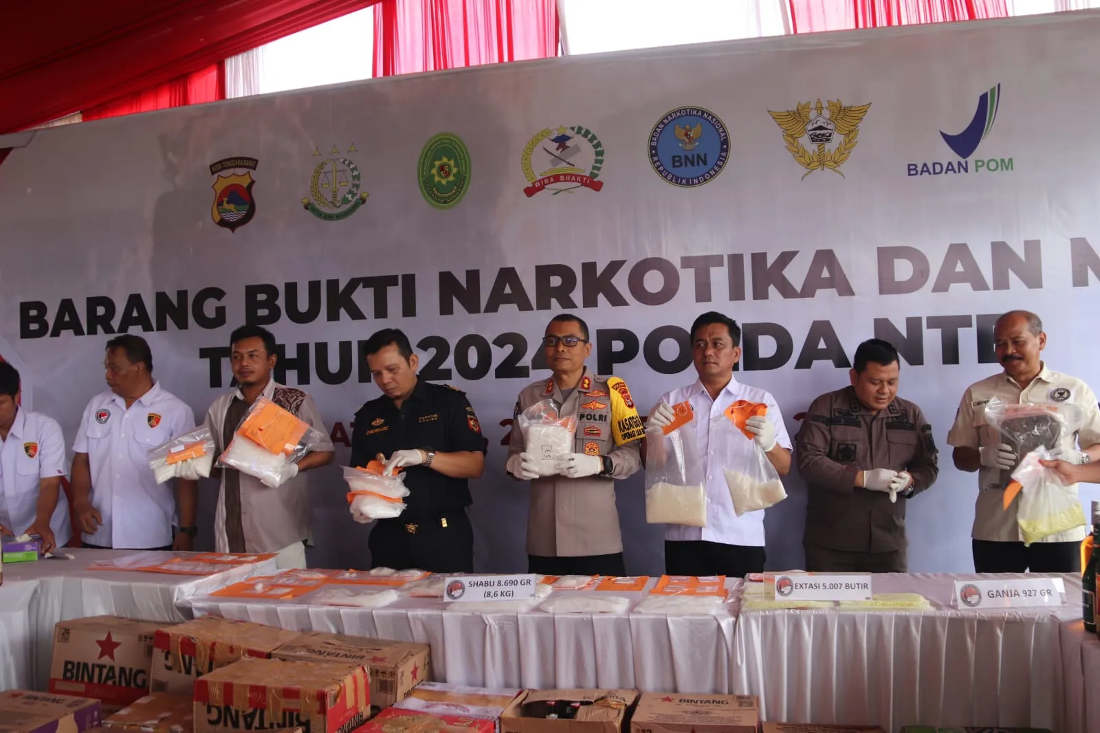 Evaluasi Akhir Tahun Polda NTB Sita 87 Kg Narkotika, 304 Korban Meninggal Kecelakaan