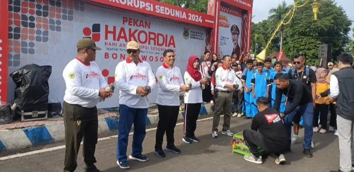 Danramil 0822/01 Bondowoso Meriahkan Kegiatan JJS Dalam Rangka Peringati Hari Anti Korupsi se Dunia