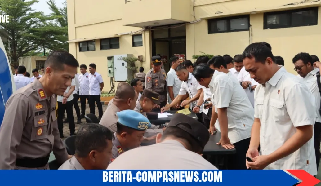 Sipropam Polres Pelabuhan Tanjung Priok Lakukan Pemeriksaan Senjata Api : Dinas Polri Kepada Personel
