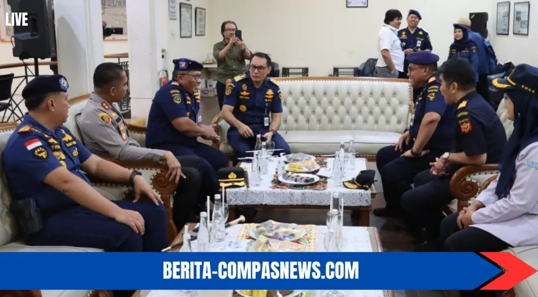 Kapolres Pelabuhan Tanjung Priok : Hadiri Apel Siaga Posko Terpadu Angkutan Natal dan Tahun Baru 2025
