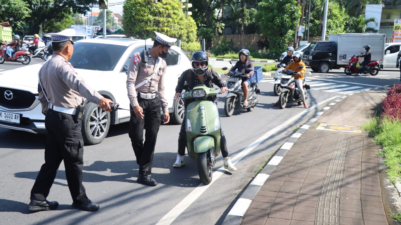 Polresta Denpasar Gelar Operasi Penindakan Pelanggaran Lalu Lintas di TL Cargo, Jalan Buluh Indah