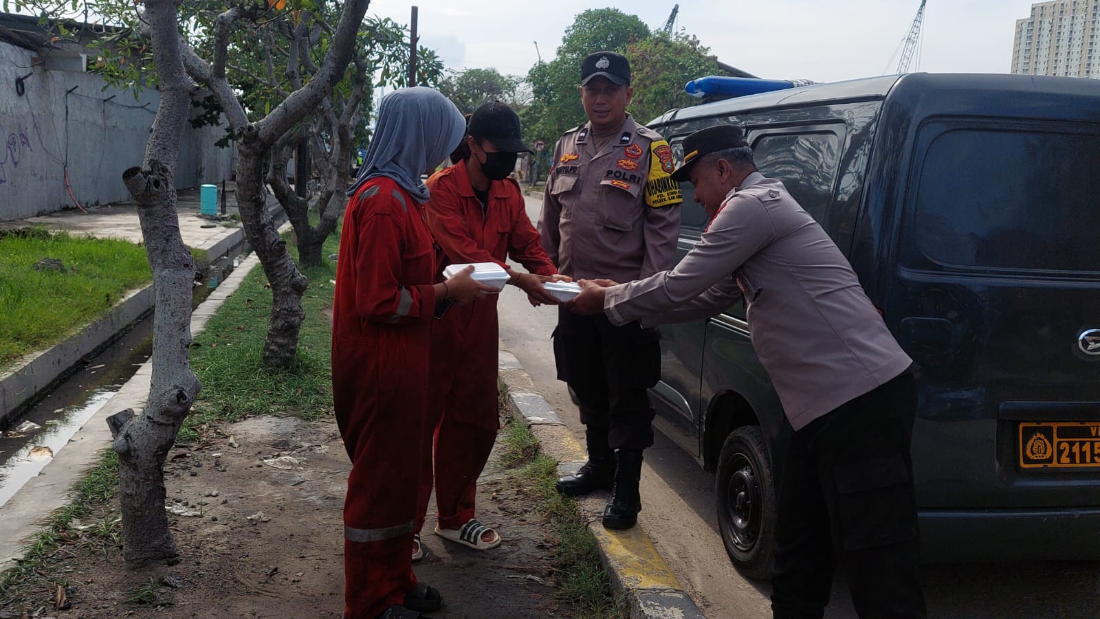 Polsek Kawasan Sunda Kelapa, Gelar Jumat Berkah Dan Colling System