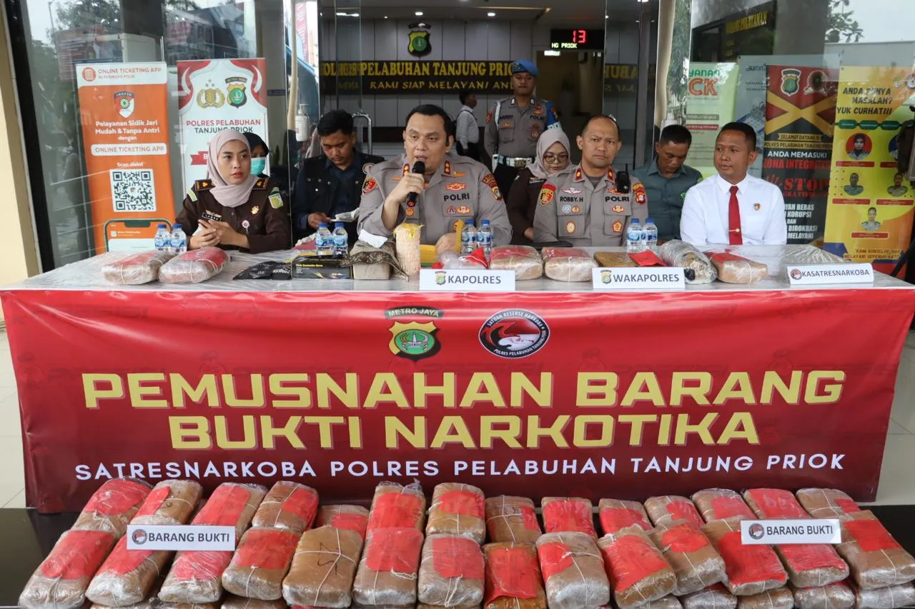 Dukung Asta Cita Presiden Prabowo, Polres Pelabuhan Tanjung Priok Musnahkan Narkoba