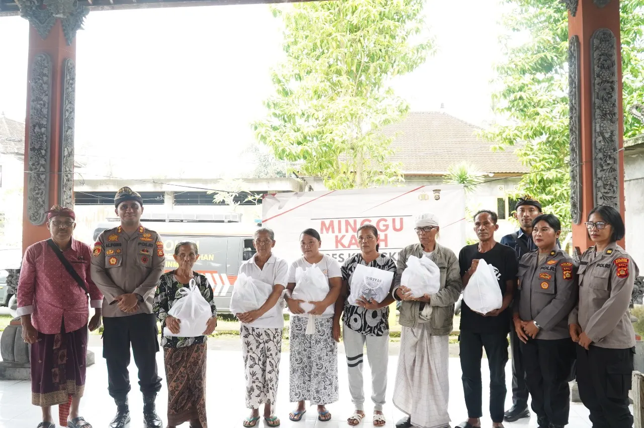 Kapolres Klungkung Gelar Minggu Kasih di Desa Getakan