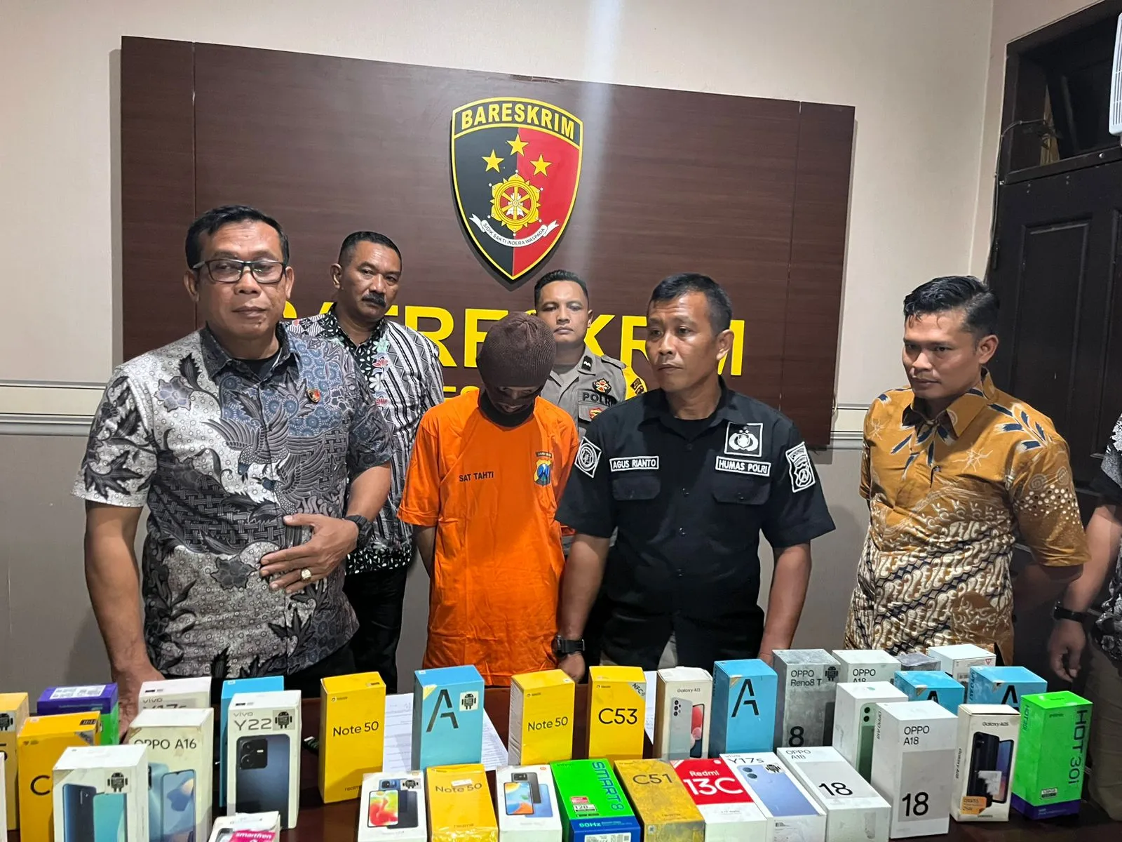 Polres Magetan Kejar Pembobol Konter HP ke Jabar, Tersangka Ditangkap di Bandung