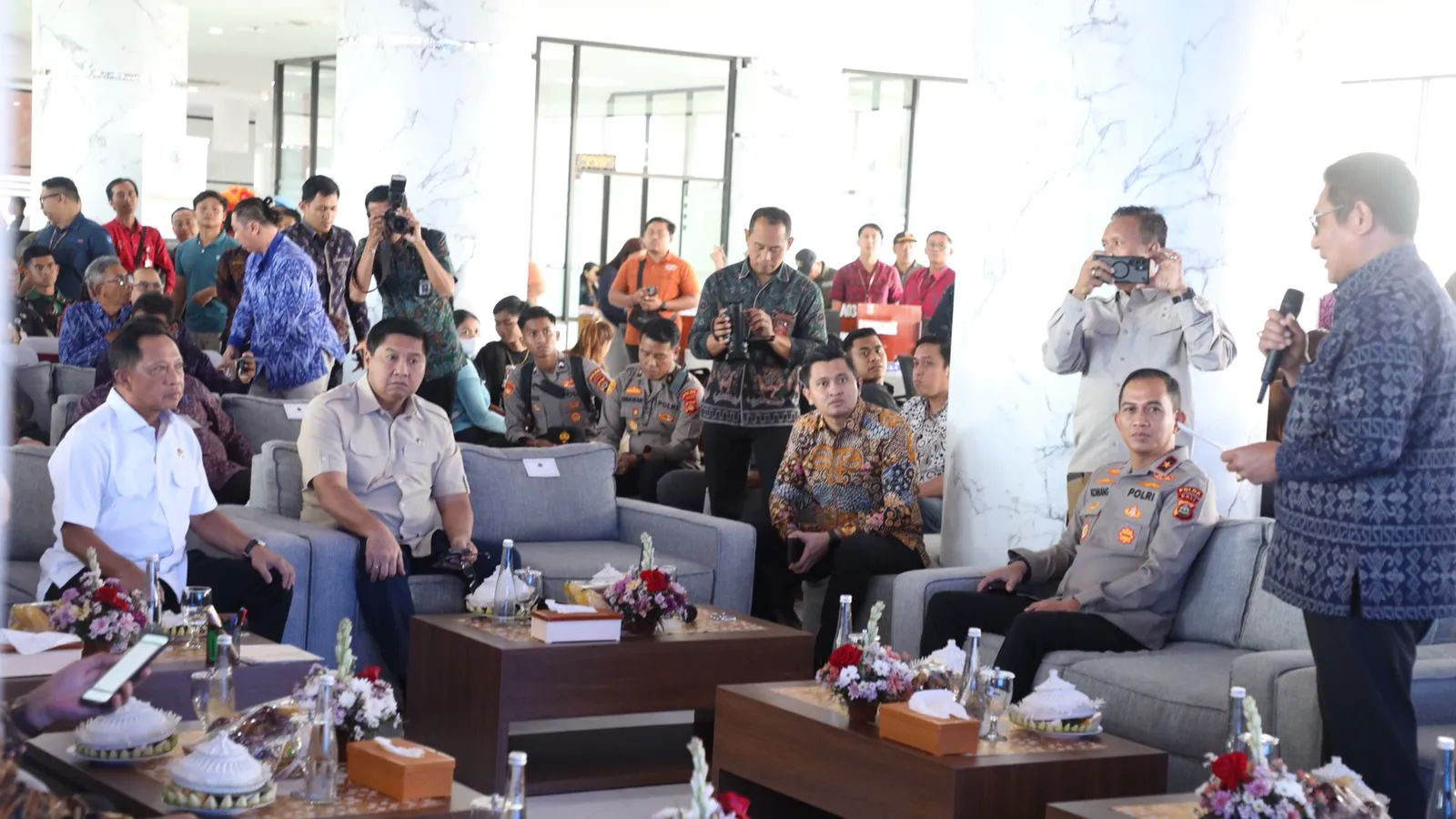 Wakapolda Bali Hadiri Kunjungan Kerja Mendagri dan Menteri PKP di Mall Pelayanan Publik Gianyar