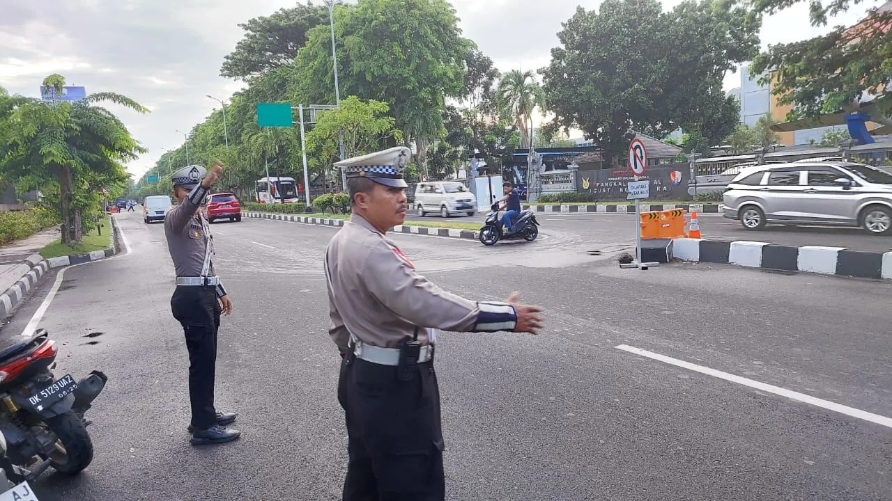 Polres Bandara Maksimalkan Pelayanan Masyarakat Dengan Pengaturan Lalu Lintas di Pagi Hari