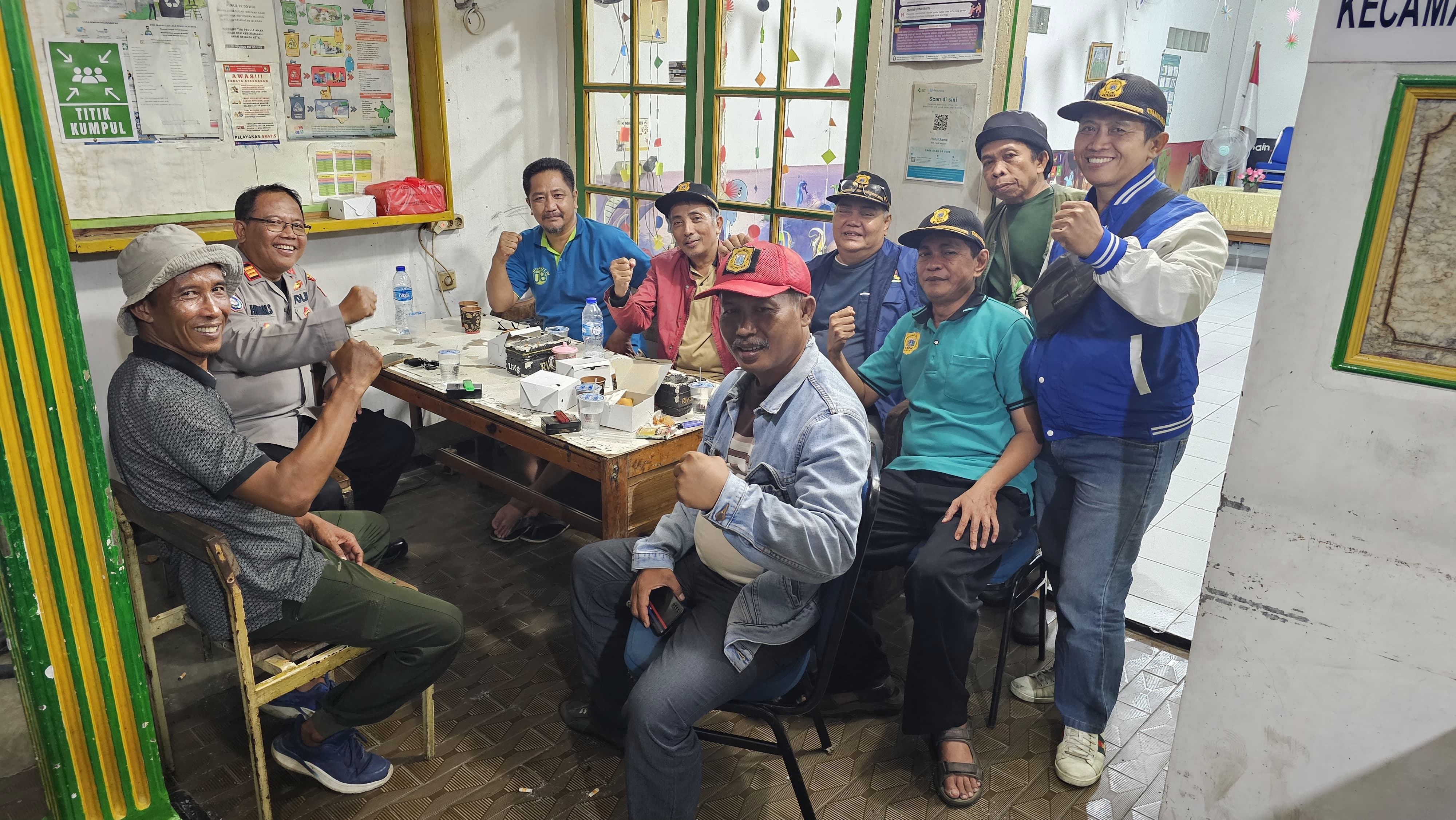 Polsek Matraman Tingkatkan Keamanan Melalui Program Cooling System Di Utan Kayu Selatan.