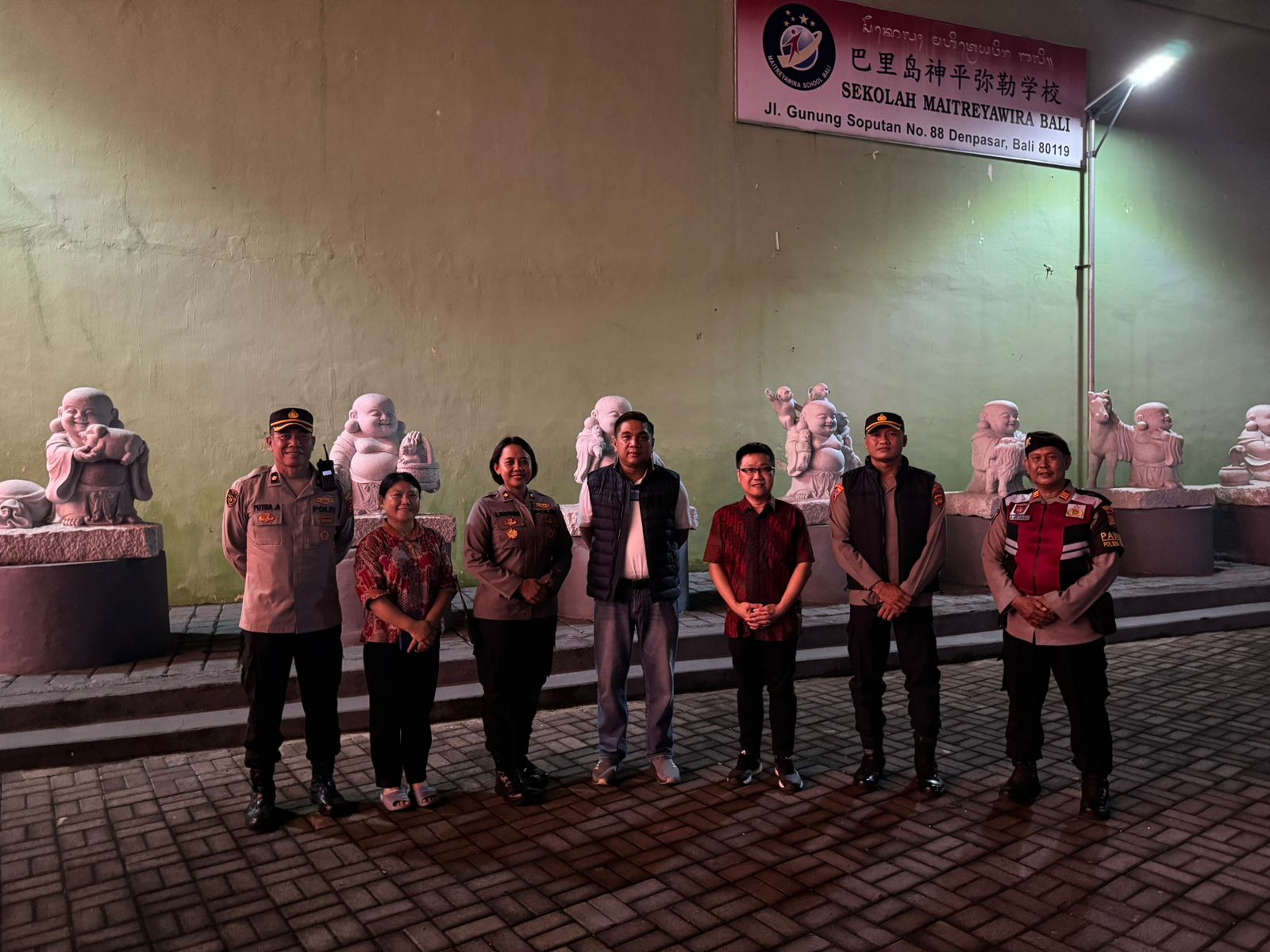 Kapolresta Denpasar Tinjau Pengamanan Perayaan Imlek di Vihara Budha Maetrya