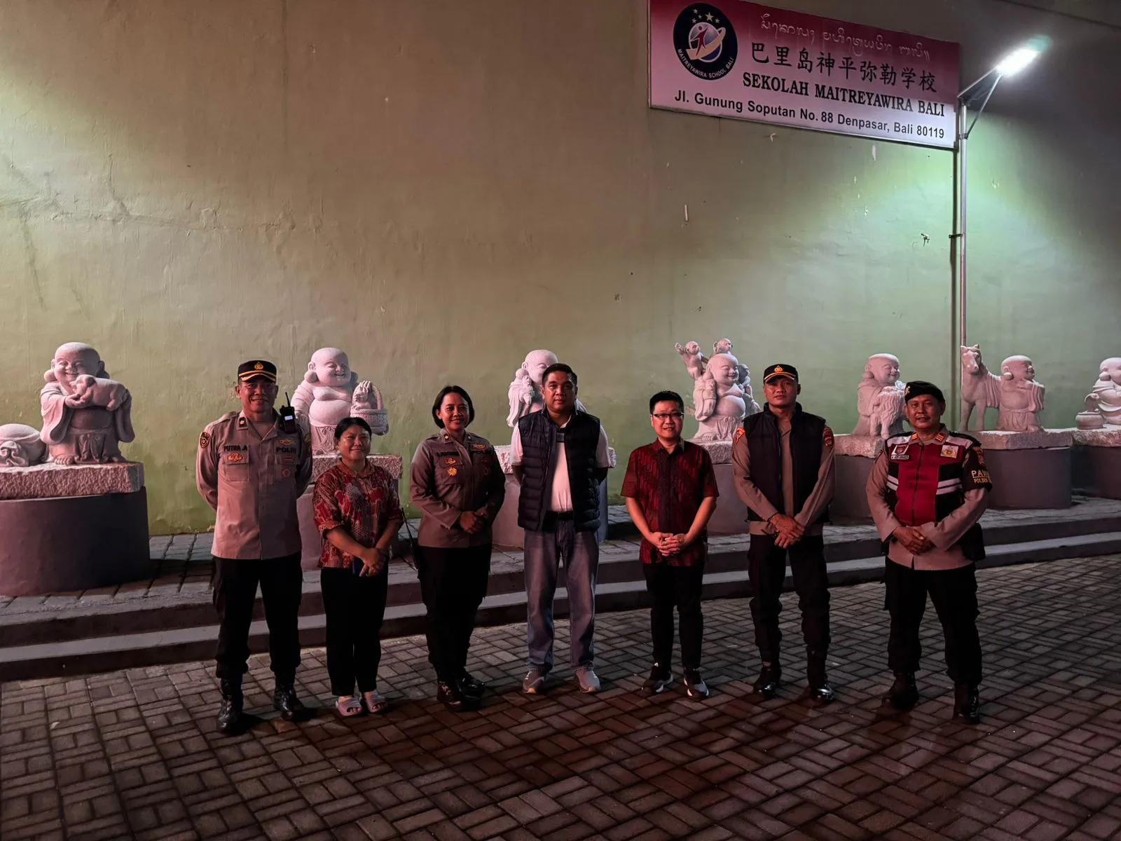 Kapolresta Denpasar Tinjau Pengamanan Perayaan Imlek di Vihara Budha Maetrya